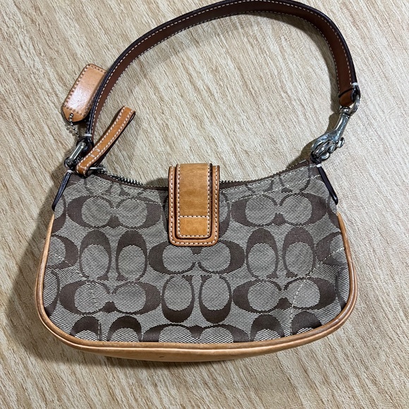 Coach 6362 Tan Signature C Soho Shoulder Bag - Picture 4 of 10
